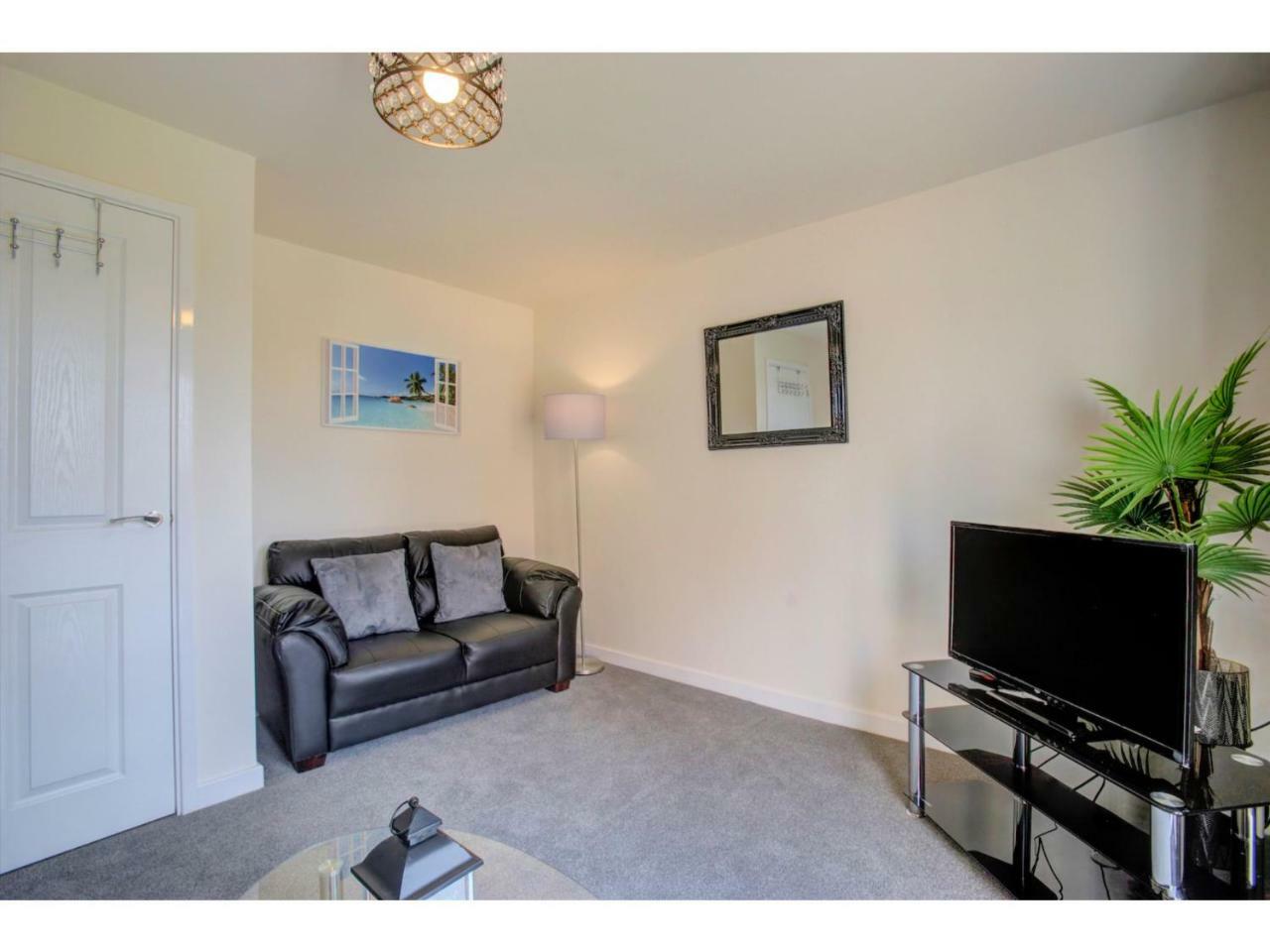 Newly Built, Splendid House For 5 In Manchester! 外观 照片