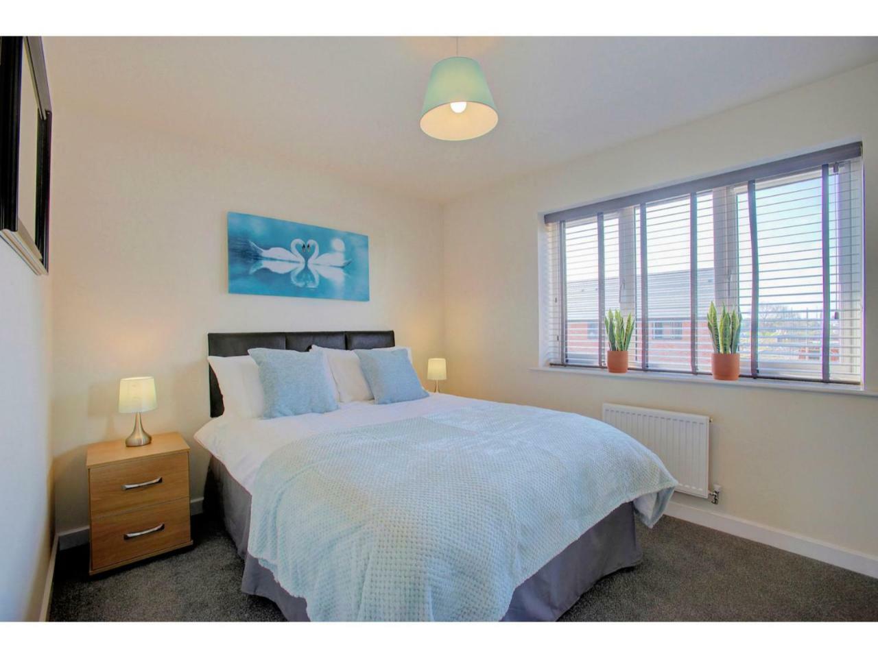 Newly Built, Splendid House For 5 In Manchester! 外观 照片